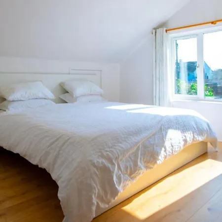 Bancroft - Camber Sands, East Sussex - Hot Tub, Parking For 6 Cars, Dog Friendly Exterior photo